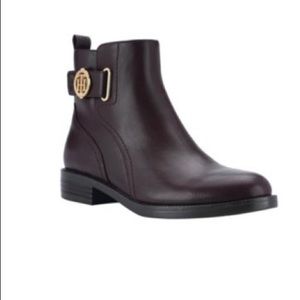 New Women ornamented zip up booties